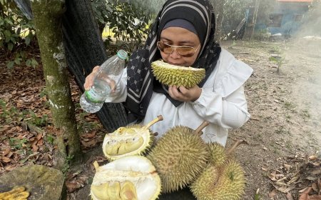 Abis Makan Durian Kok Disuruh Minum Air dari Kulitnya? Ini Penjelasan di Baliknya