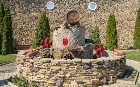 Fontana del Vino di Italia: Air Mancur Anggur Gratis yang Jadi Magnet Wisata Dunia