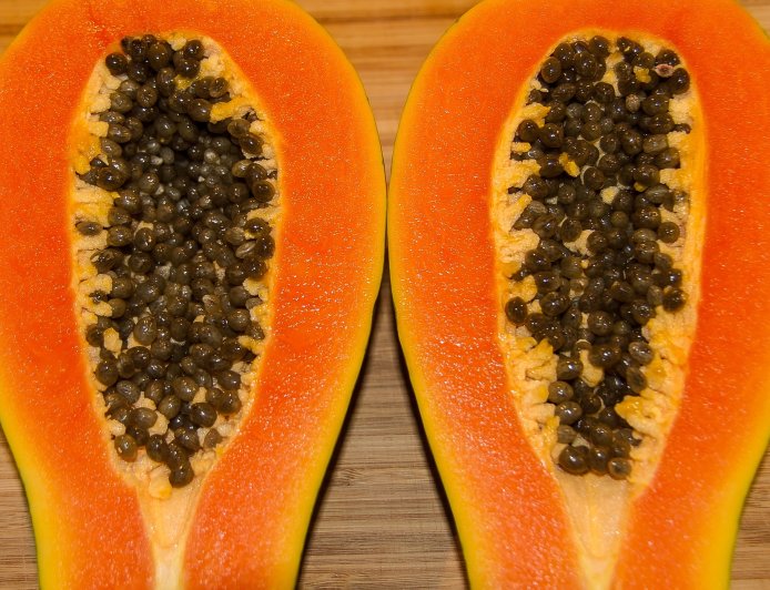 Biji Pepaya, "Emas Hitam" yang Diam-diam Diburu Dunia Medis