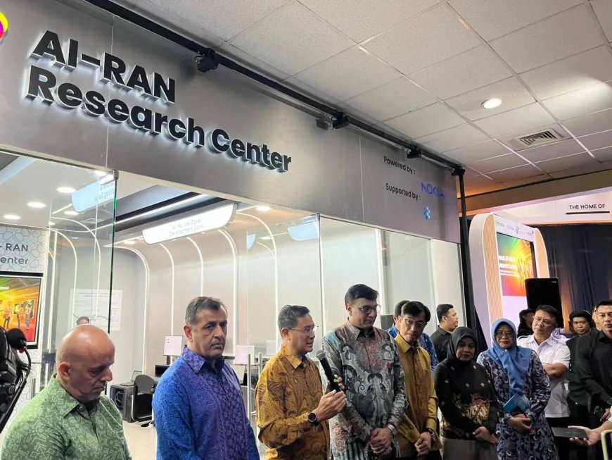Indosat Resmikan Pusat Riset Jaringan AI Pertama di Asia Tenggara