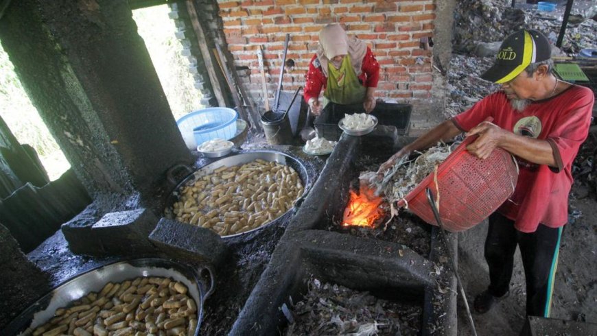 Tahu Digoreng Pakai Sampah Plastik di Sidoarjo, Ancaman Nyata bagi Keamanan Pangan