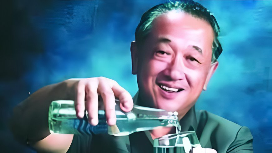 Sejarah Kwa Sin Biauw (1930–1994), Pendiri AQUA dan Dermawan Bangsa