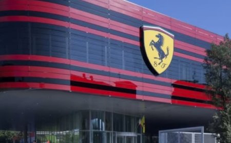 Ferrari Bagi Bonus Rp 286 Juta ke Karyawan di Italia, Meski Penjualan Turun