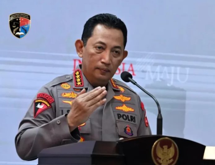 Kapolri Perintahkan Tes Urine Serentak untuk Seluruh Anggota Polri