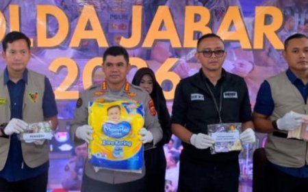 Kasus gudang makanan kedaluwarsa di Sumedang terungkap. Modus ubah tanggal expired jadi ancaman serius bagi kesehatan masyarakat Indonesia.