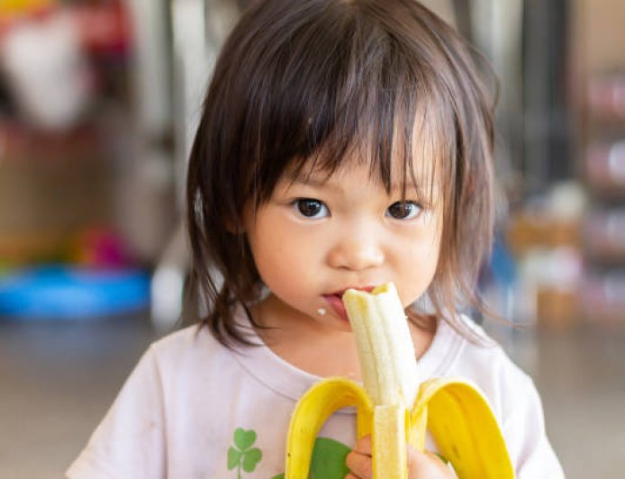 Serabut Putih Pisang Sering Dibuang? Ternyata Justru Kaya Manfaat