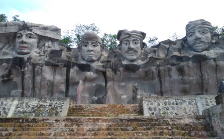Patung Megow Pak Tulang Bawang Barat Tetap Jadi Daya Tarik Wisata Pasca Lebaran