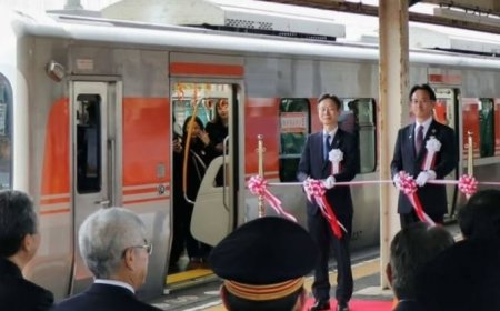 Kereta Wisata Eksklusif di Jepang Tawarkan Pengalaman Menikmati Gunung Fuji