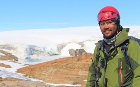 57 Hari di Antartika: Peneliti Indonesia Ini Ungkap Jejak DNA Purba dari Dasar Laut