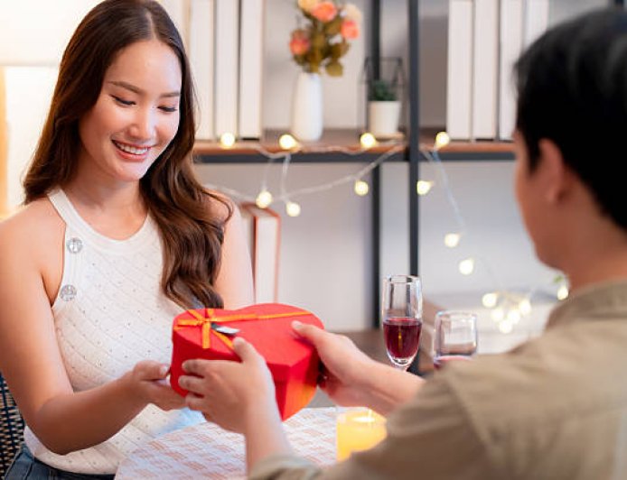 Pacaran Tanpa Izin Orang Tua Bisa Dipidana? Ini Penjelasan KUHP Baru 2023