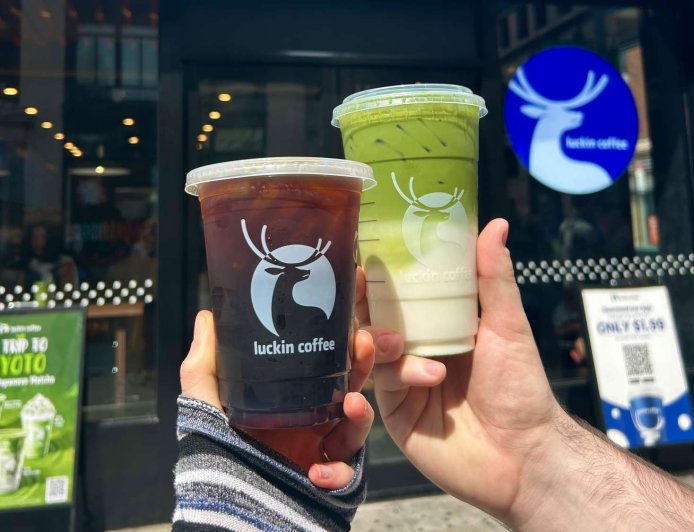 Luckin Coffee Gandeng Kepulauan Banggai sebagai Pemasok Eksklusif Kelapa untuk Produk Berbasis Santan