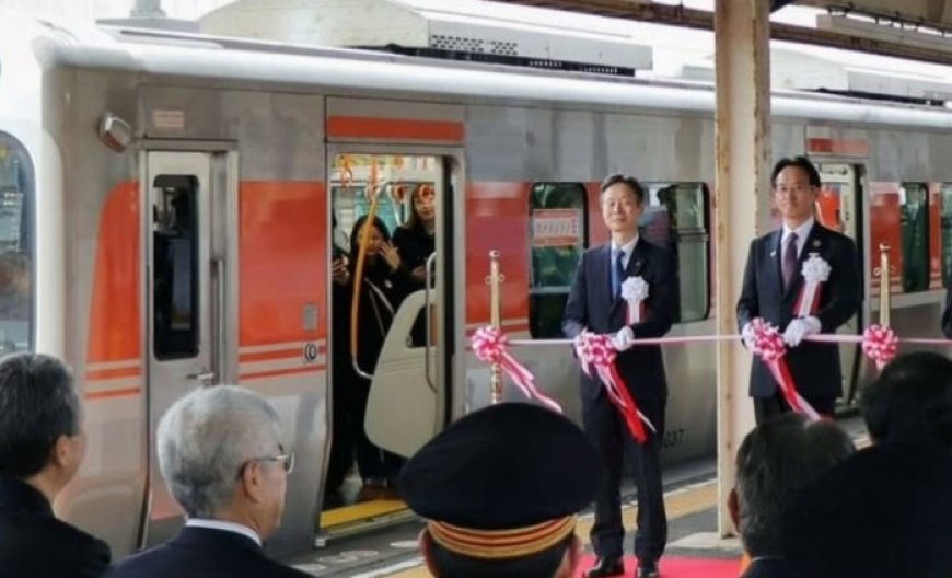 Kereta Wisata Eksklusif di Jepang Tawarkan Pengalaman Menikmati Gunung Fuji