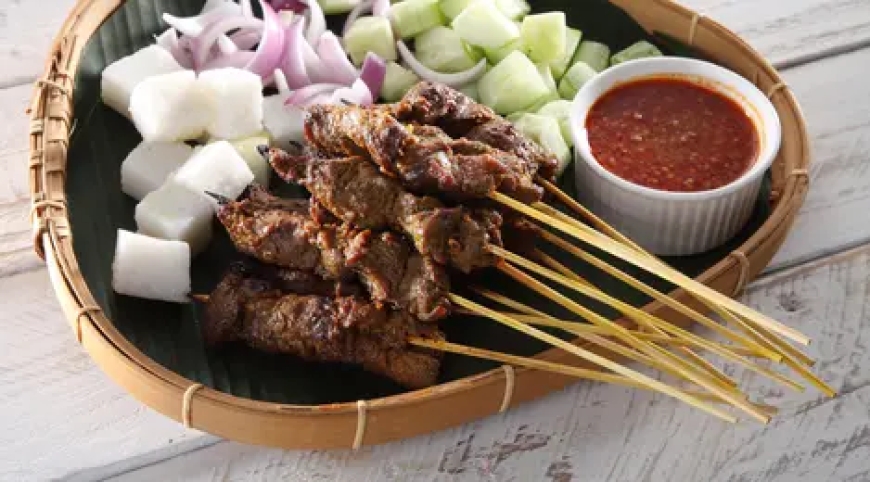 Sate Asem Betawi: Perpaduan Gurih, Asam, dan Segar dalam Satu Tusuk
