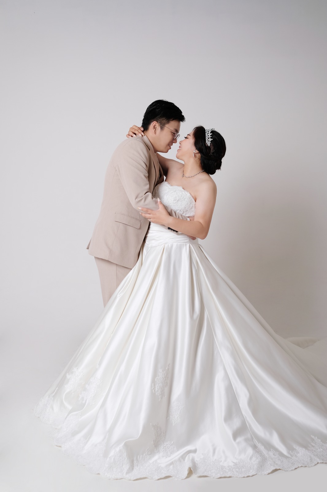 WhatsApp Image 2025-09-23 at 20.20.59 (1) WhatsApp Image 2025-09-23 at 20.20.59 (1)