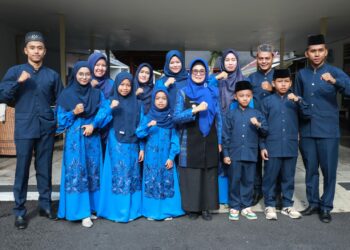  Wali Kota dr Susanti Berangkatkan Peserta Festival Seni dan Qasidah Tingkat Provinsi Sumut 