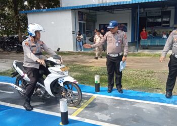 Kapolres Sidak SATPAS Sat Lantas Polres Simalungun, Pastikan Peningkatan Pelayanan Ujian SIM