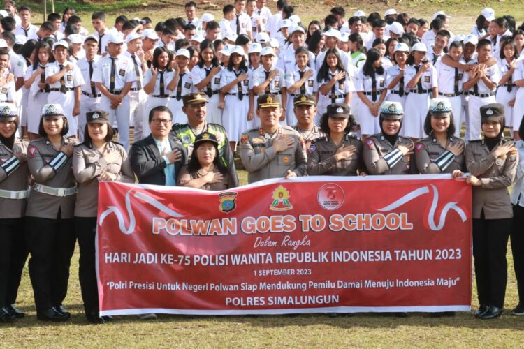 Polwan Polres Simalungun Kampanyekan Bijak Bermedsos Kepada Generasi Z