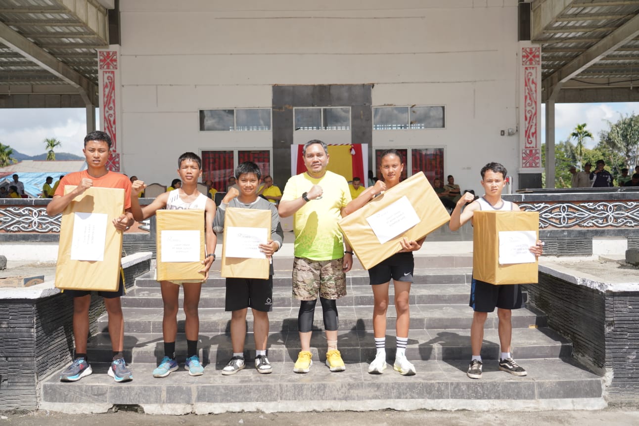Ratusan Atlet Ikut Meriahkan Highland Marathon 5K dan 10K Kabupaten Pakpak Bharat Ratusan Atlet Ikut Meriahkan Highland Marathon 5K dan 10K Kabupaten Pakpak Bharat