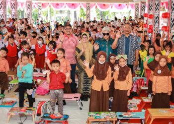 Wali Kota dr Susanti Dewayani dan Ketua Dekranasda  Menghadiri Lomba Mewarnai Menyemarakkan HUT RI ke-78