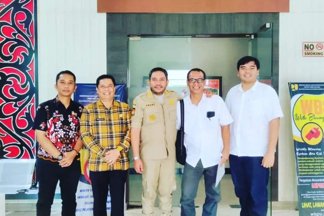 Bupati Pakpak Bharat Silaturahmi ke Kepala Balai Besar Pelaksana Jalan Nasional Sumut Bupati Pakpak Bharat Silaturahmi ke Kepala Balai Besar Pelaksana Jalan Nasional Sumut
