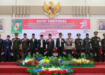 Hadiri Rapat Paripurna Istimewa DPRD, Bupati Radiapoh Ajak Bergotong Royong Menuju Indonesia Emas Tahun 2045