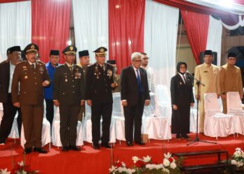 Wali Kota Siantar Bersama Forkopimda Melepas Pawai Obor Meriahkan HUT RI ke-78