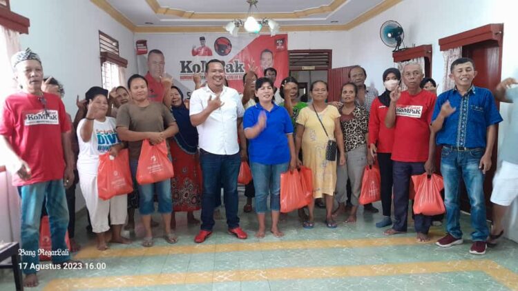 Sahabat Bung Jekson Bersama KOMPAK Berbagi Kasih di Hari Kemerdekaan