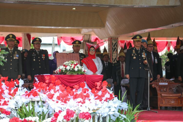 Wali Kota dr Susanti Dewayani Hadiri Upacara Penurunan Bendera Merah Putih