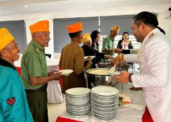 Bupati Pakpak Bharat Berbincang Hangat dengan Para Pejuang dan Veteran Kemerdekaan RI