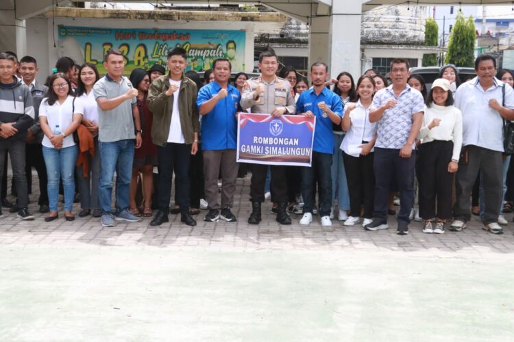 Kapolres Simalungun Berangkatkan Rombongan GAMKI  Menuju Rakernas di Medan