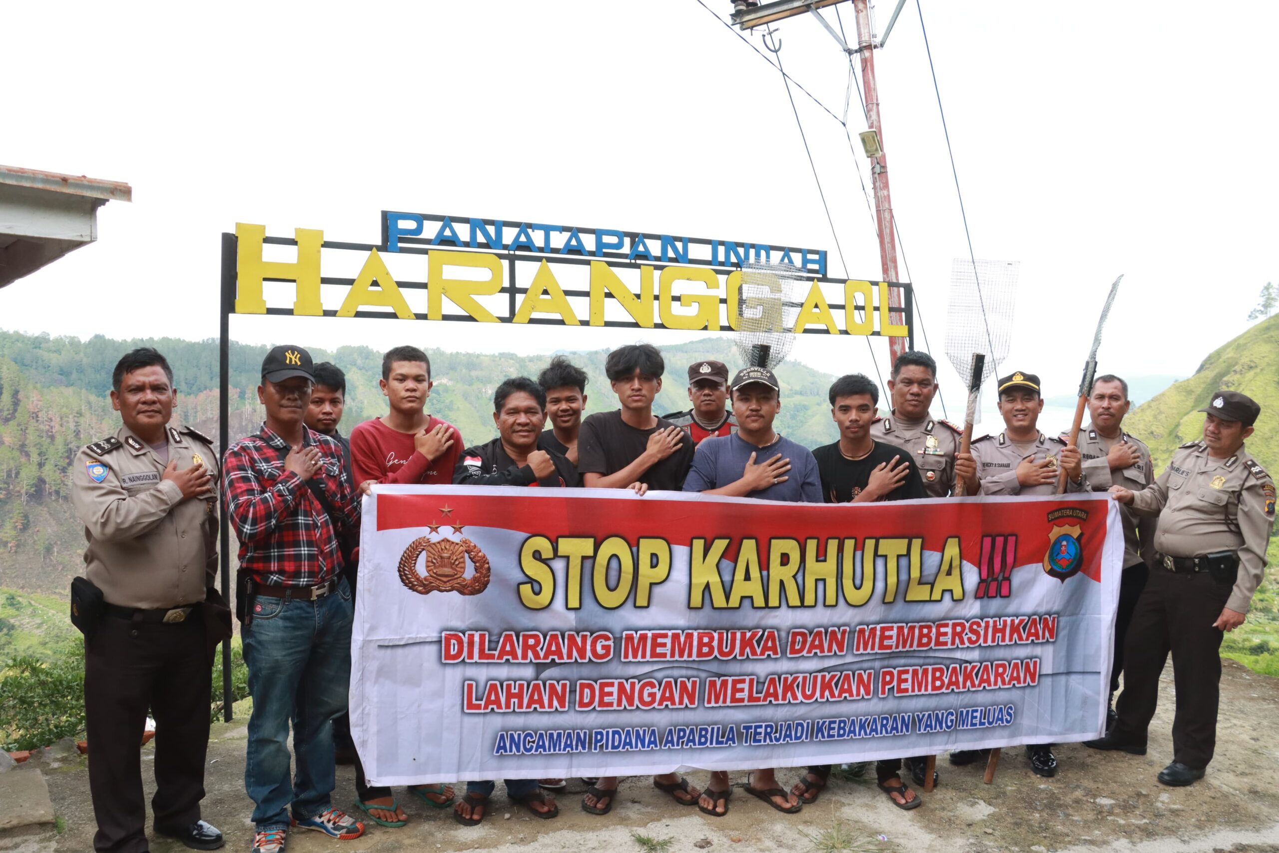 Kapolres Simalungun Cek Langsung Menara Pantau Penanggulangan Karhutla di Haranggaol Kapolres Simalungun Cek Langsung Menara Pantau Penanggulangan Karhutla di Haranggaol