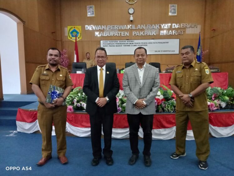 DPRD Pakpak Bharat Gelar Paripurna dengan Agenda Mendengarkan Pandangan Umum Fraksi atas Nota Ranperda 