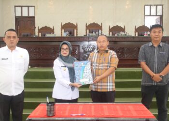 Wali Kota Siantar dr Susanti dan DPRD Siantar Tandatangani Nota Kesepakatan KUA-PPAS APBD TA 2024