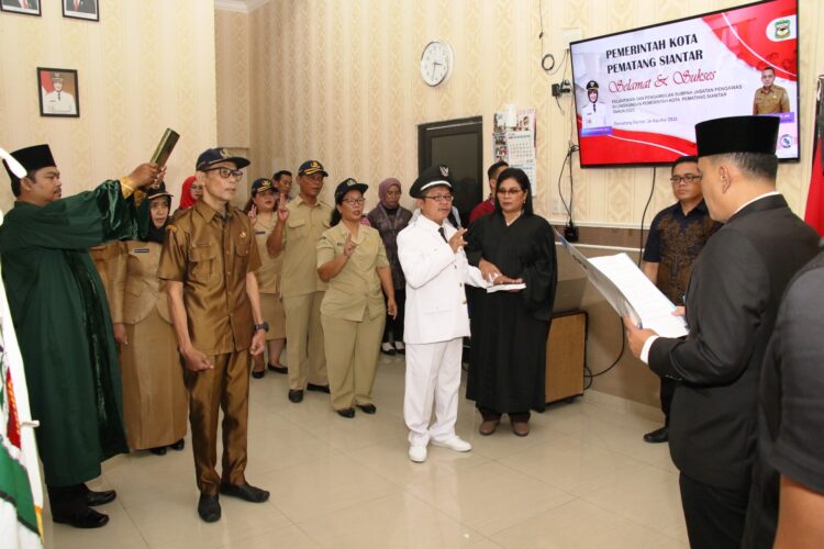 Wali Kota dr Susanti Dewayani SpA Melantik 9 Pejabat Eselon IV di Pemko Pematang Siantar 