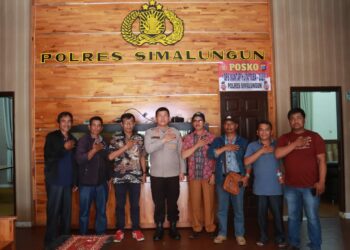 Kapolres Simalungun Terima Audiensi dari Pengurus Gereja GKPS Tigarunggu untuk Meningkatkan Solidaritas Antar Umat Beragama