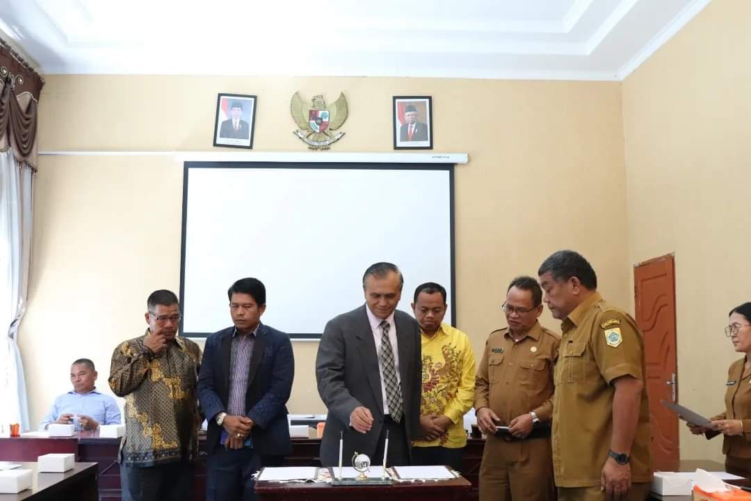 Pemkab Pakpak Bharat dan DPRD Tandatangani Fakta Integritas KUA PPAS