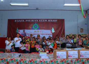 Polri Peduli Budaya Literasi, Kapolres Siantar Bagikan Buku Ke Panti Asuhan