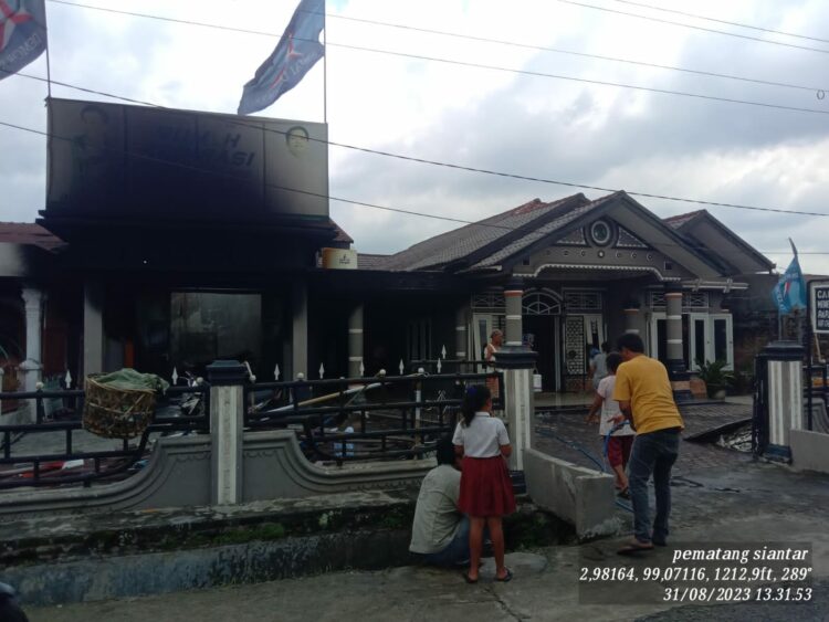 Rumah Aspirasi Caleg Demokrat di Siantar Martoba Terbakar