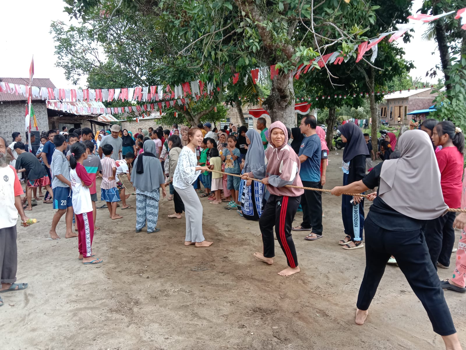 Semarakkan HUT RI ke-78, Dirga Warga Kekurangan Mental di Serbalawan Adakan Berbagai Perlombaan Semarakkan HUT RI ke-78, Dirga Warga Kekurangan Mental di Serbalawan Adakan Berbagai Perlombaan