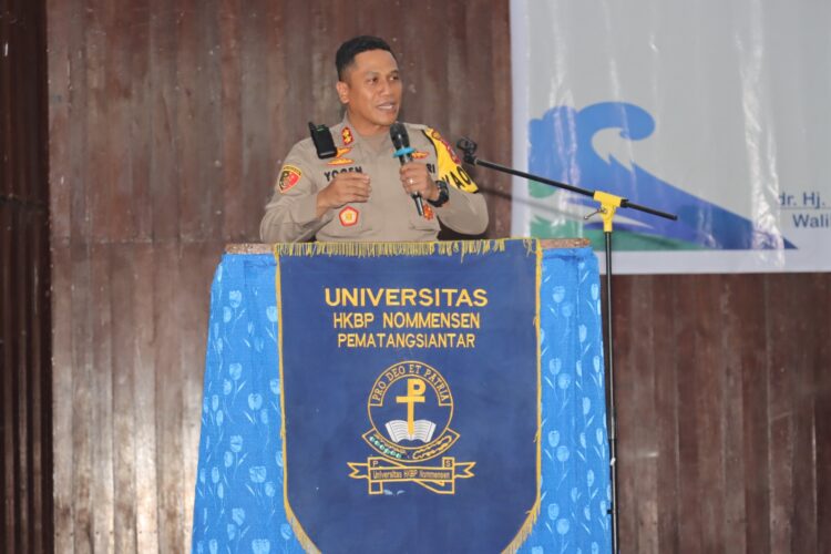 Kapolres Pematang AKBP Yogen Heroes Baruno SH SIK Berikan Materi bahaya penyalahgunaan narkoba di PKKMB Universitas HKBP Nommensen