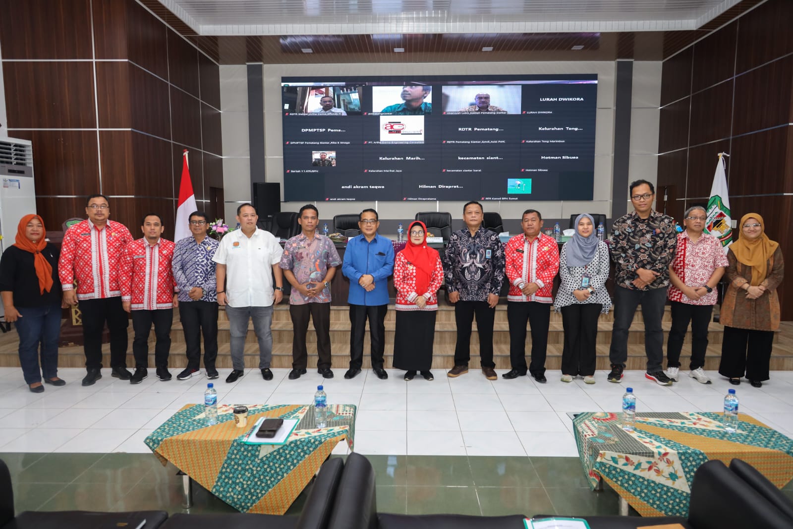 Wali Kota saat Menghadiri Konsultasi Publik Tahap I Penyusunan RDTR dan KLHS Kota Pematang Siantar