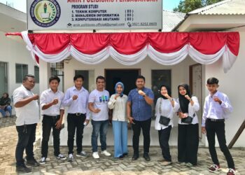 Calon Pangulu Feri Ilhami Hasugian Berangkatkan 5 Warga Nagori Bah Tobu Ikuti Kuliah Gratis