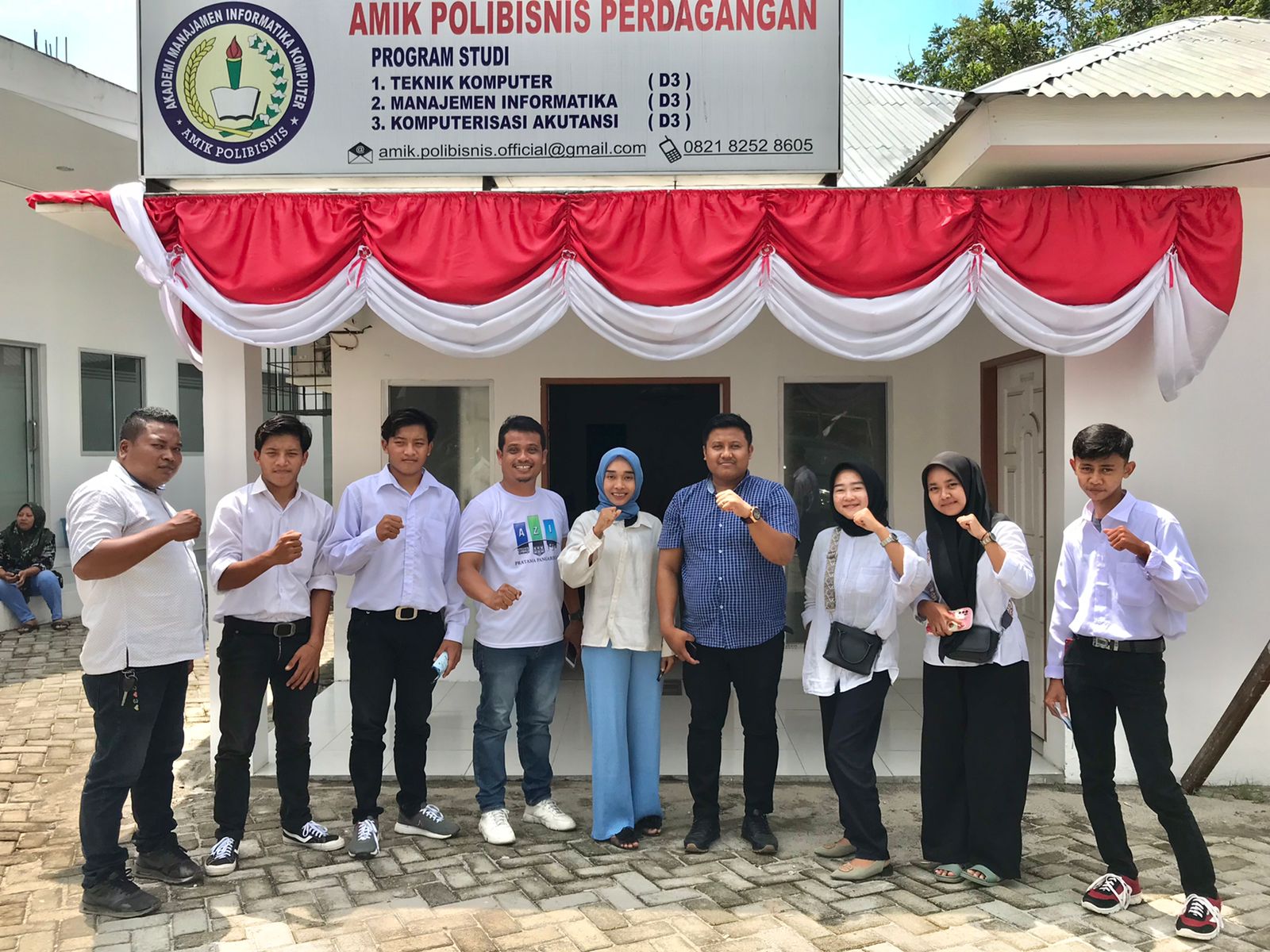 Calon Pangulu Feri Ilhami Hasugian Berangkatkan 5 Warga Nagori Bah Tobu Ikuti Kuliah Gratis Calon Pangulu Feri Ilhami Hasugian Berangkatkan 5 Warga Nagori Bah Tobu Ikuti Kuliah Gratis