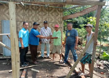 SPBUN PTPN IV DOI Bantu Biaya Sumur Bor Rumah Wak Samin Warga Aman Sari
