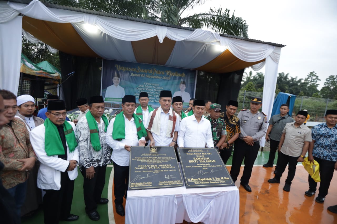 Wagubsu Bangga Resmikan Ponpes Milik Putra Daerah Simalungun Wagubsu Bangga Resmikan Ponpes Milik Putra Daerah Simalungun