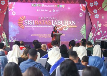 Wali Kota dr Susanti Hadiri Opening Ceremony Festival SISI BATAS LABUHAN  di Lapangan KPw BI Pematang Siantar