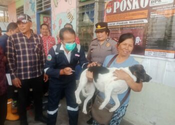 AKP Herli Damanik Hadiri Vaksin Rabies Gratis Massal di Kantor Kelurahan Sukadame Siantar