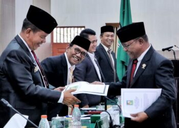 Bupati Simalungun dan Ketua DPRD Tandatangani Nota Kesepakatan Rancangan Perubahan KUA - PPAS APBD Tahun 2023