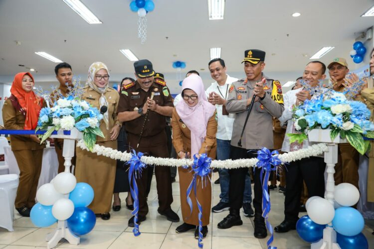 Wali Kota dr Susanti meresmikan Mal Pelayanan Publik Kota Pematang Siantar di Ramayana