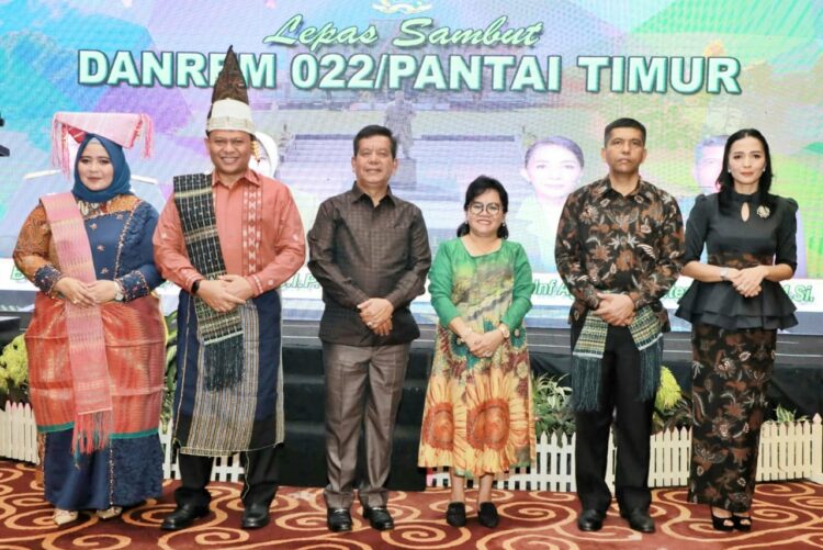 Pisah Sambut Dandrem 022/PT, Bupati Simalungun Berharap Kolaborasi dan Sinergitas Tetap Terjalin Dengan Harmonis